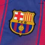 女性巴塞罗那主场足球球衣2025_26